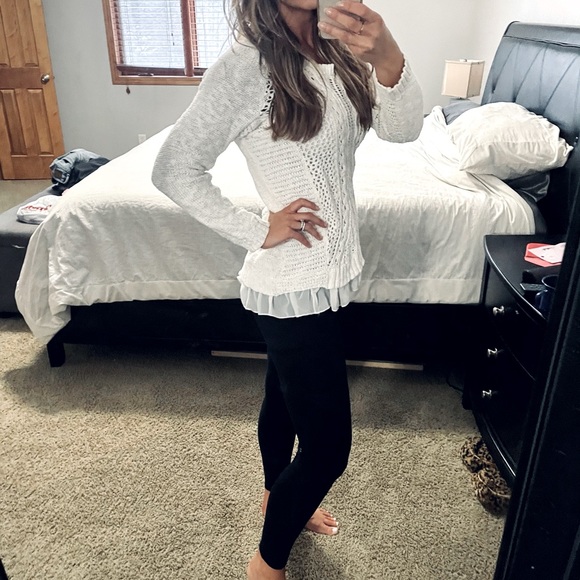 ❤️ American Rag white sweater - Picture 2 of 5